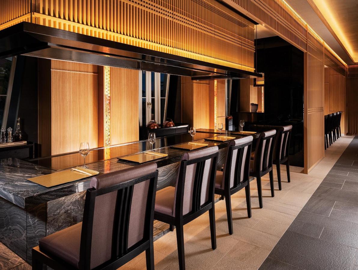 Takarazuka Hotel Luaran gambar