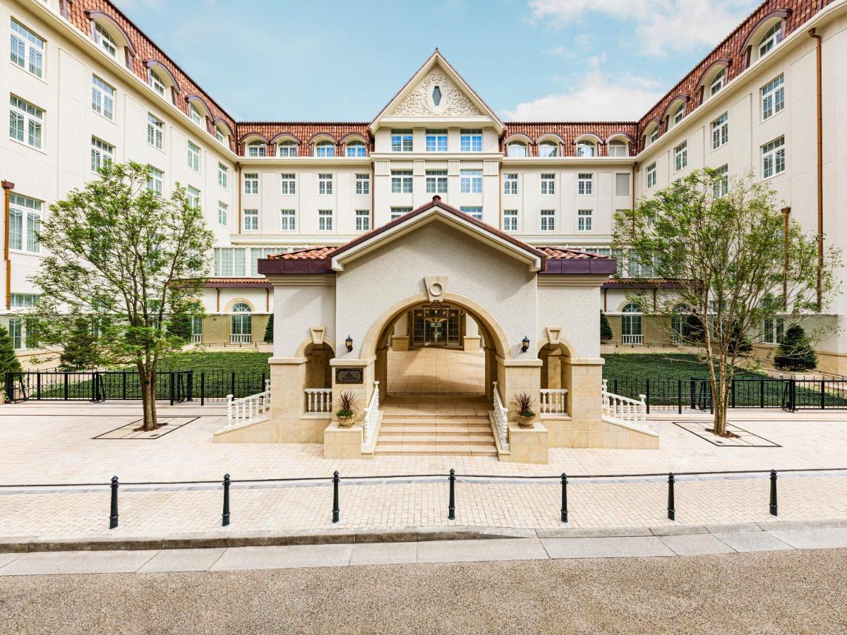 Takarazuka Hotel Luaran gambar