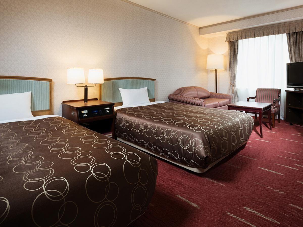 Takarazuka Hotel Luaran gambar